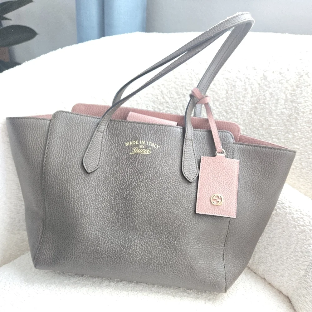 Gucci Leather Swing Tote Bag - Picture 4 of 17